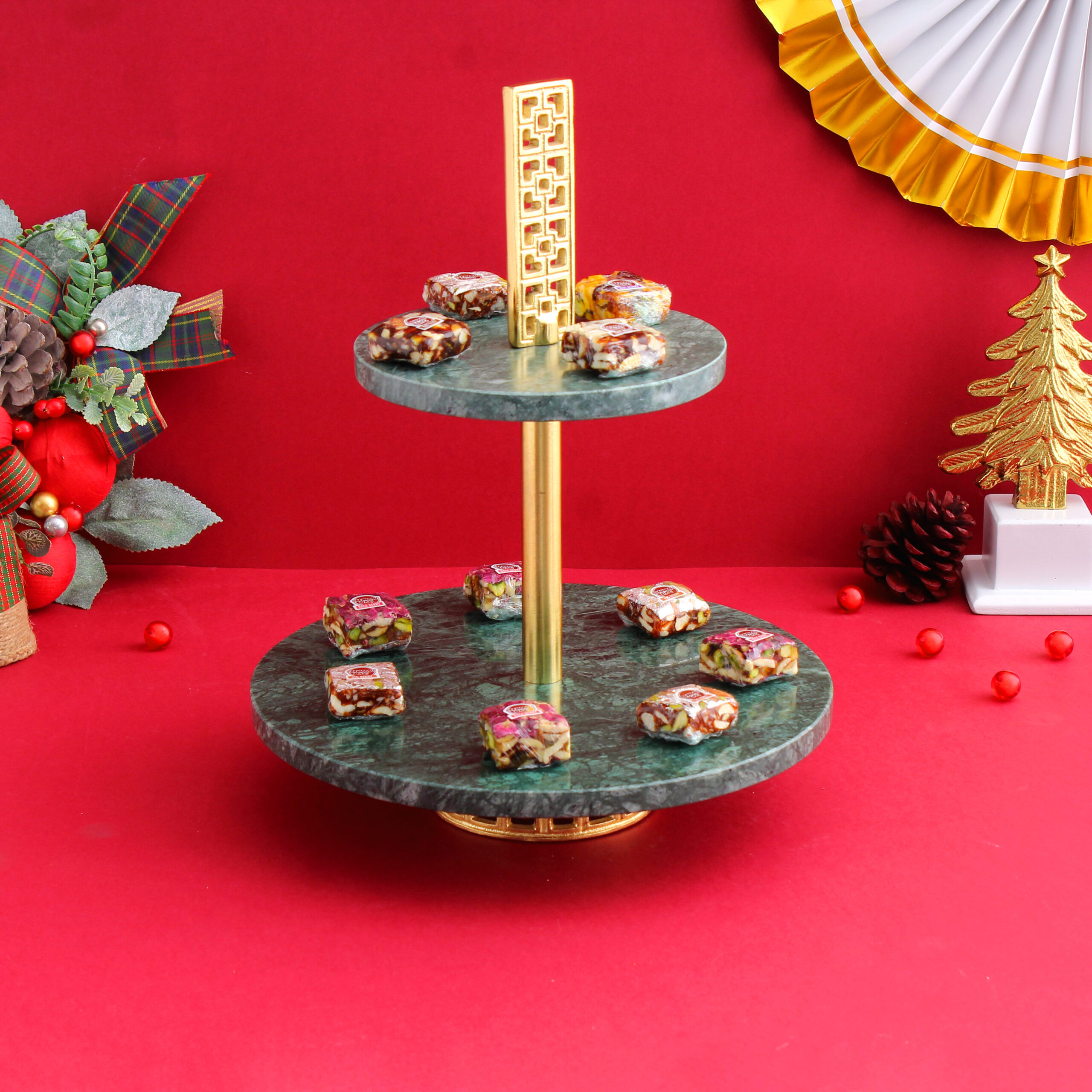 How to make a vintage cake stand | Craft | The Guardian-sonthuy.vn